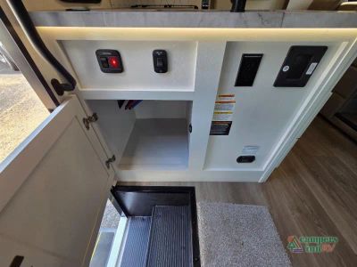 2027 Jayco Greyhawk — photo 18 view