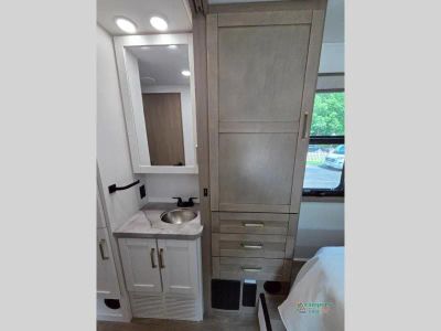 2027 Jayco Greyhawk — photo 41 view