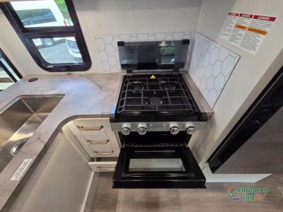 2027 Jayco Greyhawk — photo 33 view