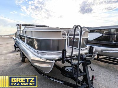 2025 Sun Tracker Party Barge - Photo 10