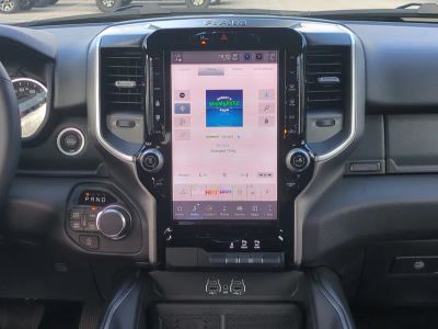 2026 Ram 1500 — photo 18 view