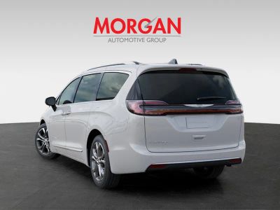 2026 Chrysler Pacifica — rear three-quarter view