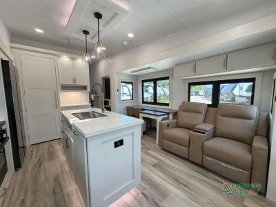 2027 Brinkley Model Z — photo 11 view