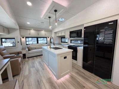 2027 Brinkley Model Z — photo 9 view