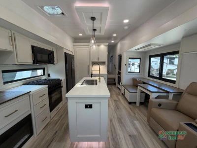 2027 Brinkley Model Z — photo 12 view