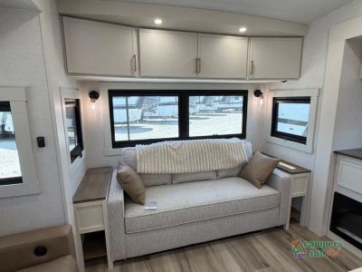 2027 Brinkley Model Z — photo 25 view