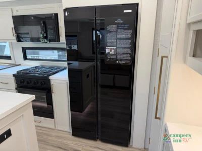 2027 Brinkley Model Z — photo 21 view