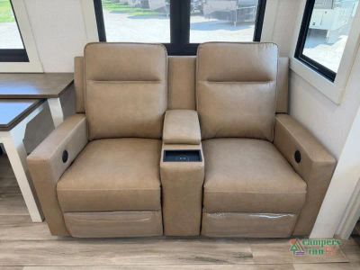 2027 Brinkley Model Z — photo 24 view