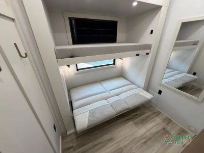 2027 Brinkley Model Z — photo 33 view