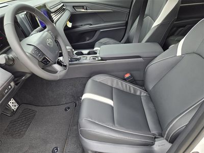 2026 Toyota Camry - Photo 8