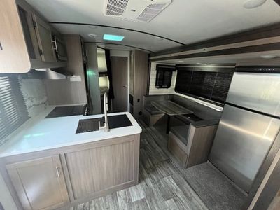 2022 CrossRoads RV Sunset Trail Super Lite - Photo 8