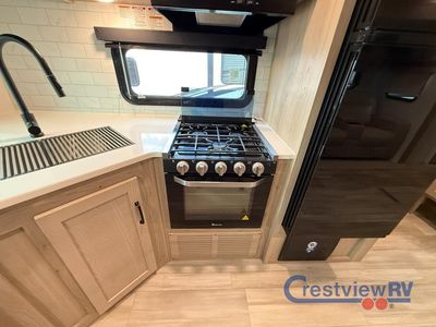 2024 Forest River RV Rockwood Ultra Lite - Photo 12