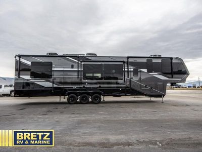 2026 Grand Design Momentum M-Class - Photo 8