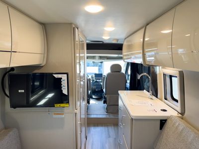 2026 Thor Motor Coach TELLARO - Photo 4