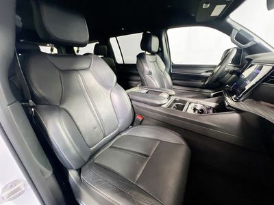 2024 Jeep Wagoneer - Photo 27