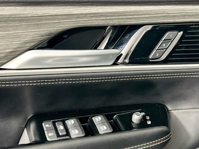 2024 Jeep Wagoneer - Photo 14