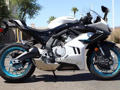 2026 CFMOTO 675SS - Photo 8