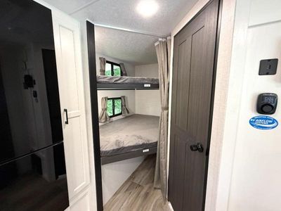 2025 Venture Stratus - Photo 10