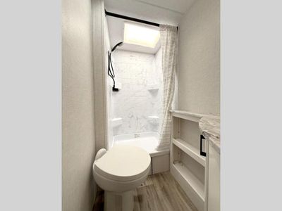2025 Venture Stratus - Photo 16