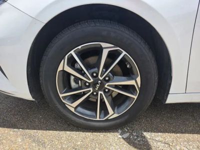 2024 Kia Forte - Photo 24