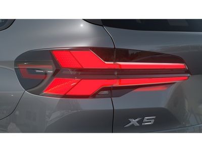 2026 BMW X5 xDrive50e - Photo 8