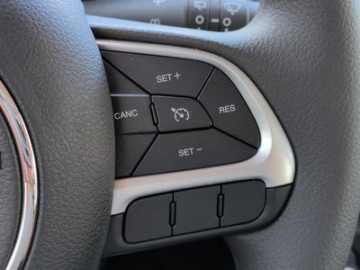 2023 Jeep Renegade - Photo 25