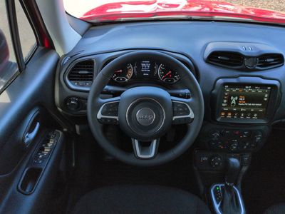 2023 Jeep Renegade - Photo 16