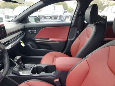 2025 Kia K4 - Photo 8