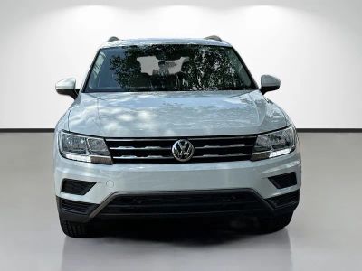 2021 Volkswagen Tiguan — photo 8 view