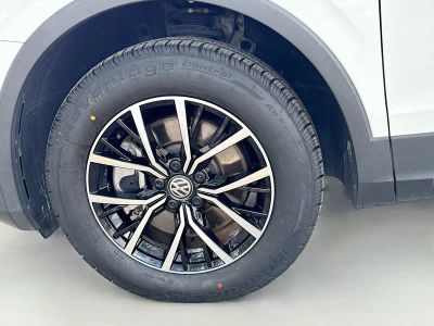 2021 Volkswagen Tiguan — photo 42 view