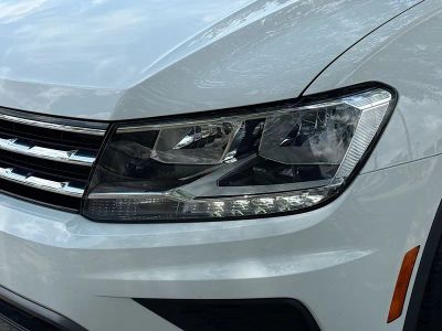 2021 Volkswagen Tiguan — photo 9 view