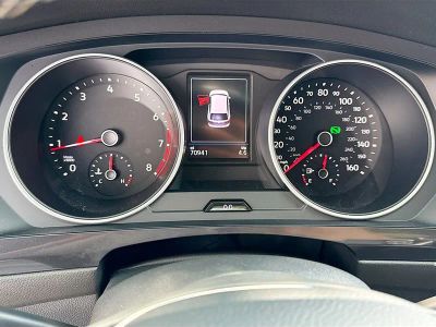 2021 Volkswagen Tiguan — photo 40 view