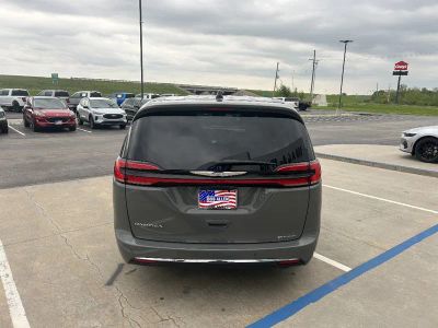 2025 Chrysler Pacifica — rear three-quarter view
