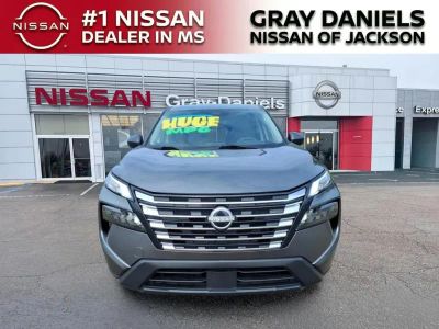 2024 Nissan Rogue - Photo 2