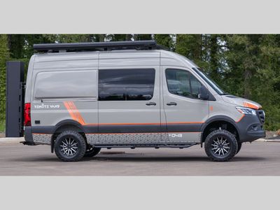 2025 Remote Vans Remote Vans - Photo 40