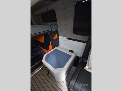 2025 Remote Vans Remote Vans - Photo 30
