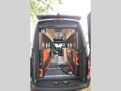 2025 Remote Vans Remote Vans - Photo 36