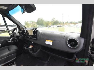 2025 Remote Vans Remote Vans - Photo 21
