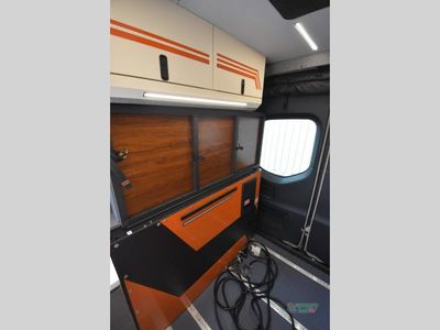 2025 Remote Vans Remote Vans - Photo 34