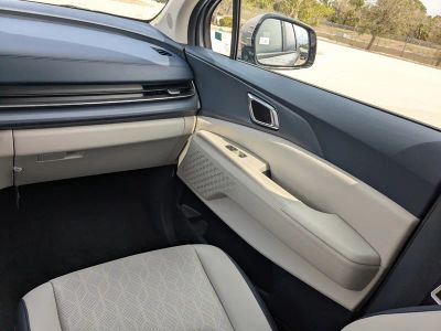 2026 Kia Carnival Hybrid — photo 23 view