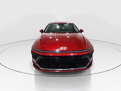 2024 Hyundai Sonata - Photo 2