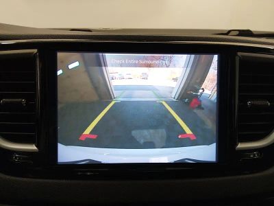 2023 Chrysler Pacifica — photo 16 view