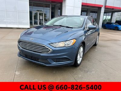 2018 Ford Fusion Hybrid - Photo 2