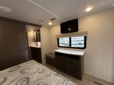 2023 Palomino Columbus - Photo 16