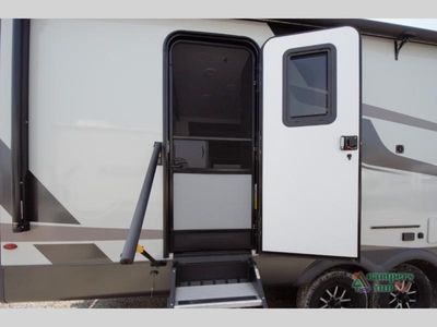 2026 Forest River RV Rockwood Ultra Lite - Photo 13