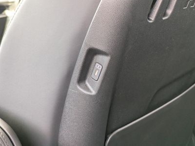 2026 Hyundai SANTA FE HYBRID — photo 14 view