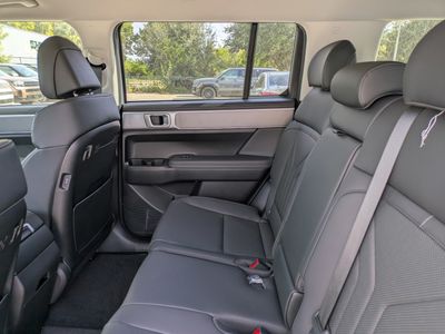2026 Hyundai SANTA FE HYBRID — photo 13 view