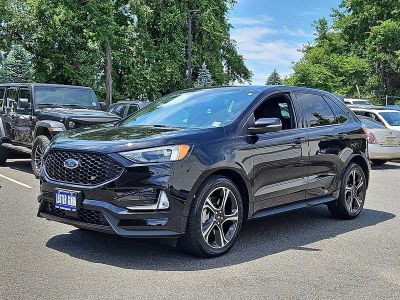 2023 Ford Edge — rear three-quarter view