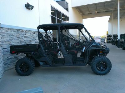 2026 Can-Am Defender MAX LONE STAR HD11 — interior view