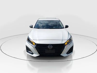 2024 Nissan Altima — side profile view